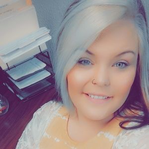 Meet your Posher, Alli
